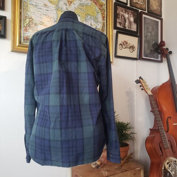GAP Plaid Button Down - Picture 3 of 8